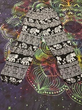 Black & White Elephant Print pants